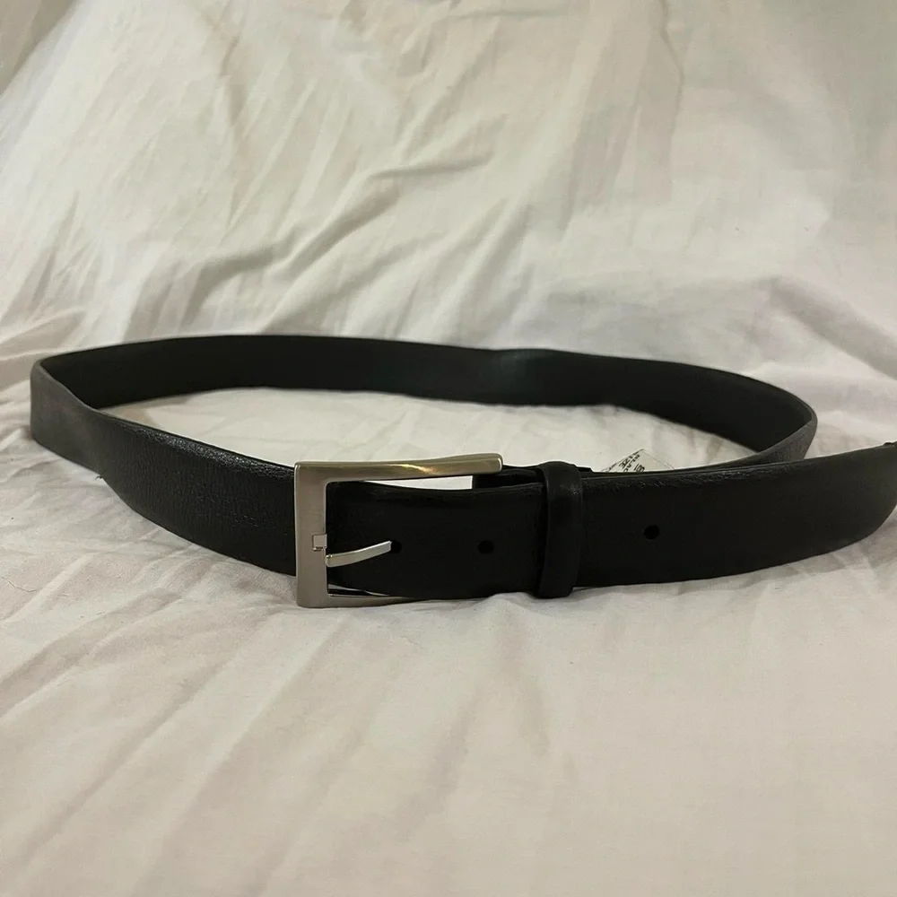 Jos. A. Bank Black Leather Belt with Silver‎ Buckle NWT